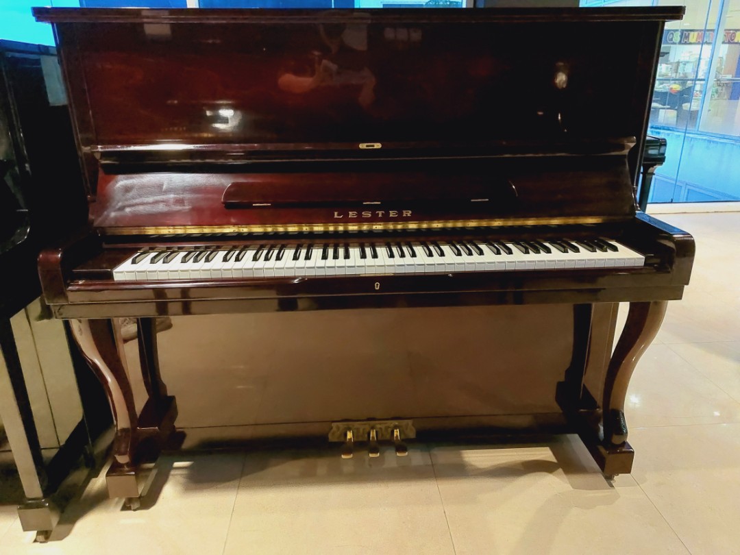 Lester 2025 upright piano