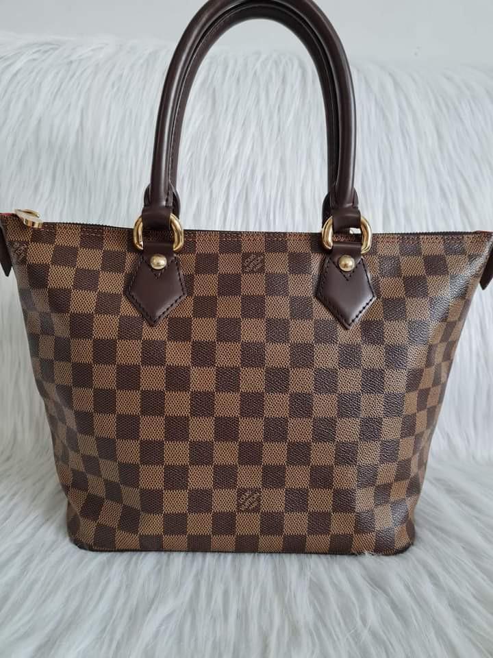 Louis Vuitton Saleya PM (Category: Luxury Bags & Wallets) located in Manila. Submitted by bagislifeshop (Listing ID 1129448536, Image 2). Description: ▪️Louis Vuitton Saleya PM▪️ ☑️Available in Bacolod ✅Material: damier ebene canvas leather ✅Condition: 8.5/10 ✅Inclusion: replacement dustbag.