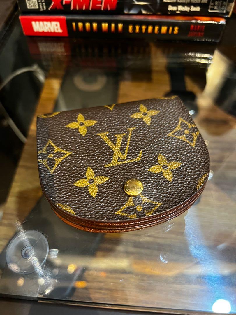 LV coin purse (Category: Luxury Bags & Wallets) located in Cavite. Submitted by rraaa32 (Listing ID 1129592281, Image 1). Description: Lv coin purse Check photos for flaws .