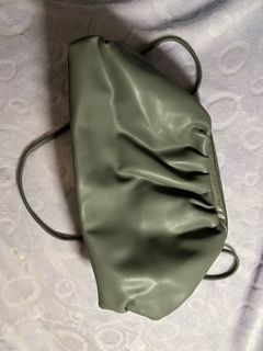 Moussy cloud cross body bag 雲朵包 雲朵袋64214784164994110