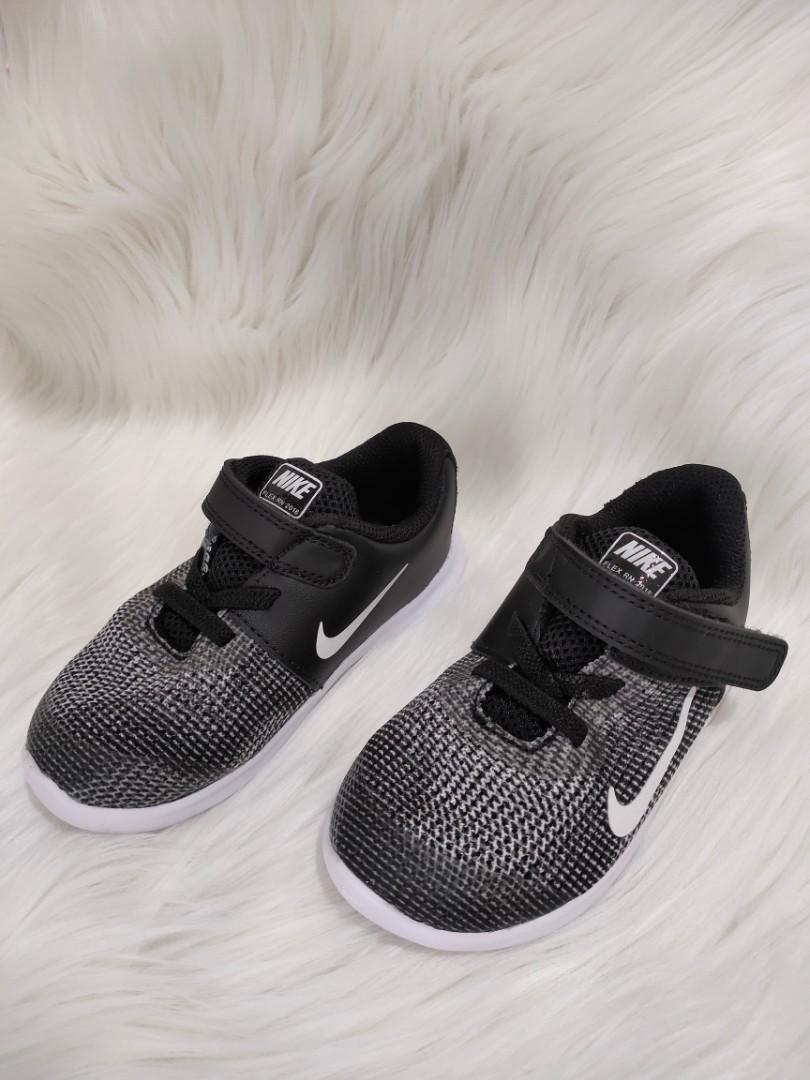 nike flex runner size 12