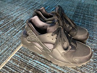 (Category: ) located in . Submitted by mooooreencloset (Listing ID 1129457185, Image 1). Description: .
