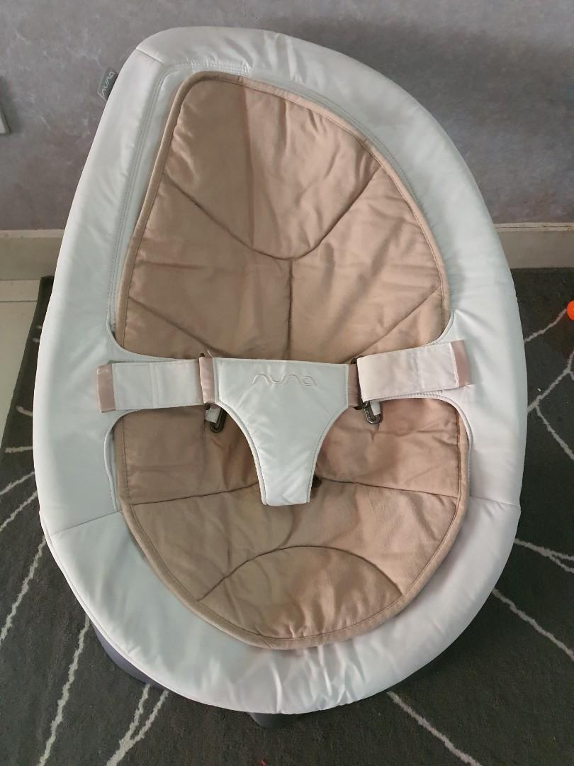 Nuna leaf rocker 2024 bisque