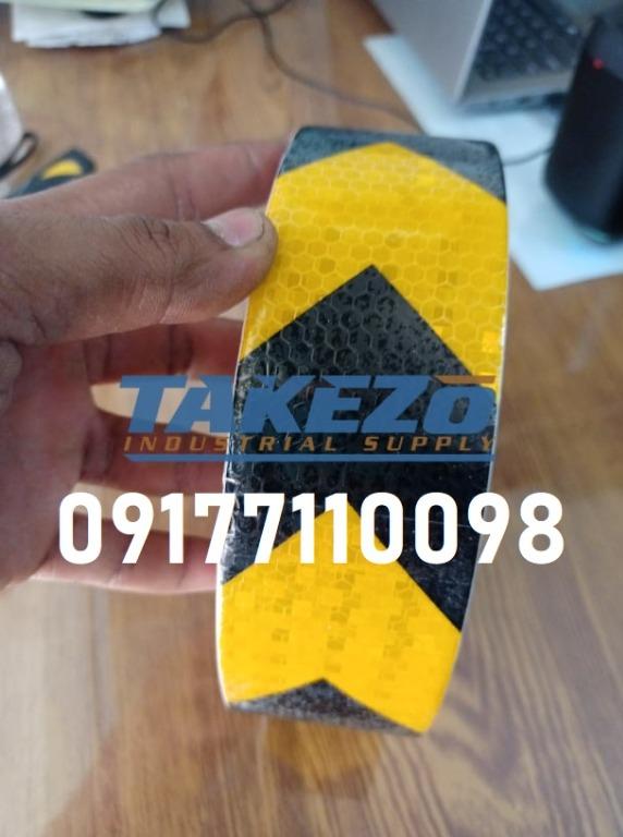Reflectorized Arrow Design Sticker (Category: Construction Tools & Equipment) located in Manila. Submitted by joeyroque09 (Listing ID 1129518271, Image 2). Description: For more information and fast transactions, contact 09177110098. Location: Mayhaligue St. Abad Santos, Manila Waze: Takezo Industrial Supply (Tondo, Manila) Land mark: Uno High School 126 Medicion 2B, Imus, Cavite Waze: Takezo Industrial Supply (Imus, Cavite) Land mark: Sea Oil.