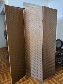 (Category: ) located in . Submitted by xlingx (Listing ID 1129474200, Image 1). Description: .