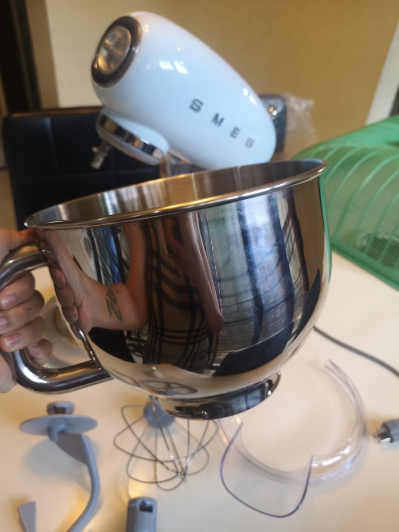 SMEG 5Q Stand Mixer in Pastel Blue, TV & Home Appliances, Kitchen