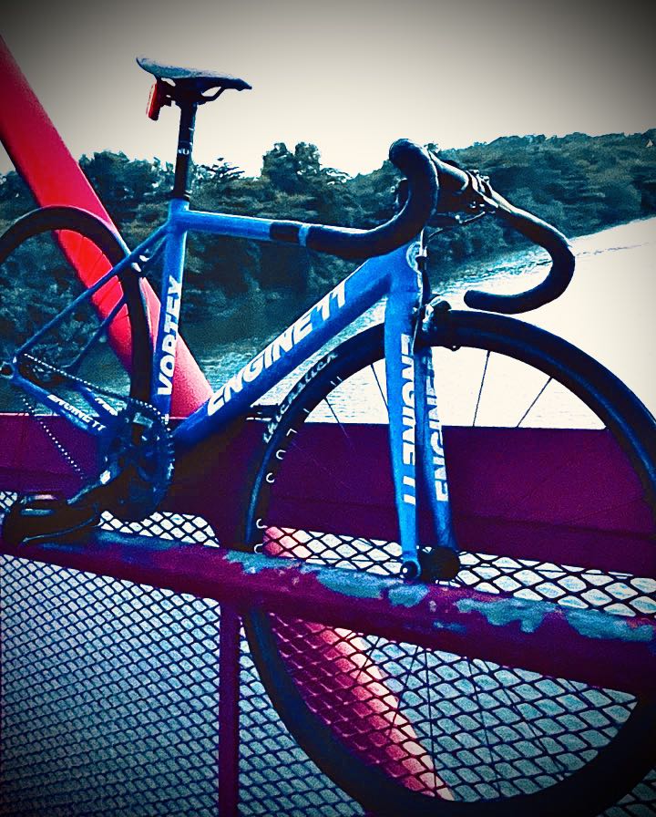 (Urgent) Engine 11 vortex sky blue 2020 frameset, Sports Equipment