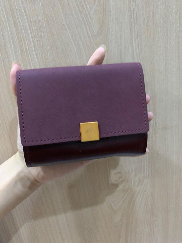 Wine color purse top