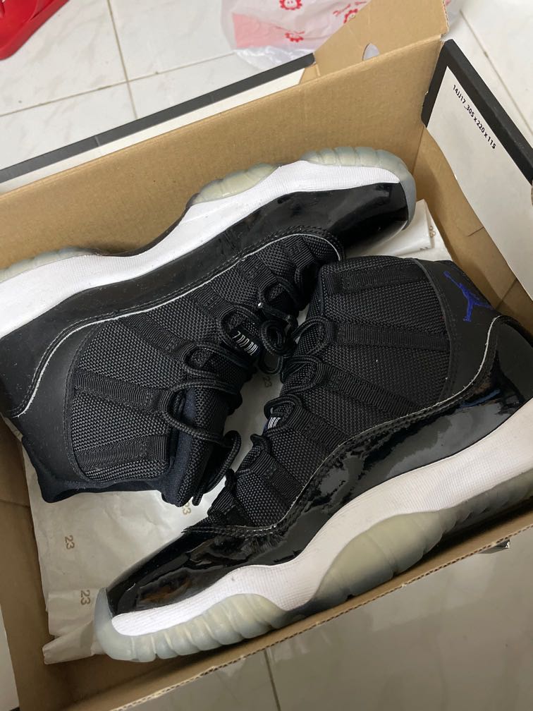 Nike air jordan 11 space jam 216 hotsell