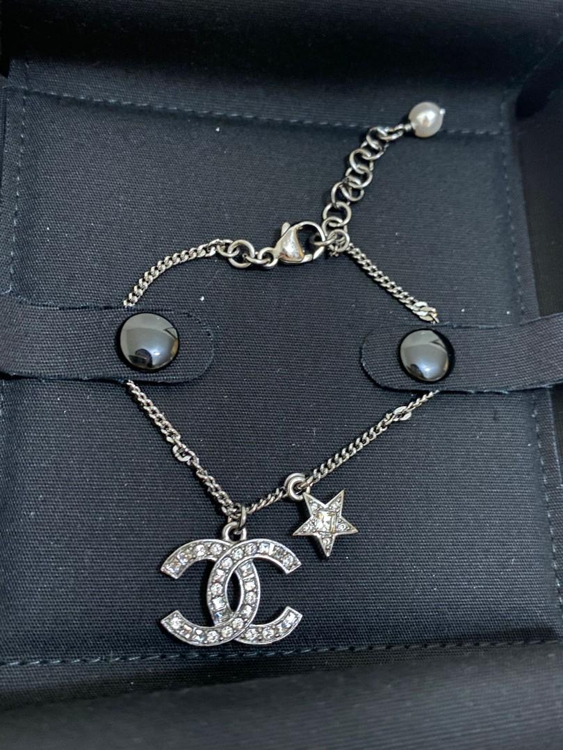 Chanel discount star bracelet