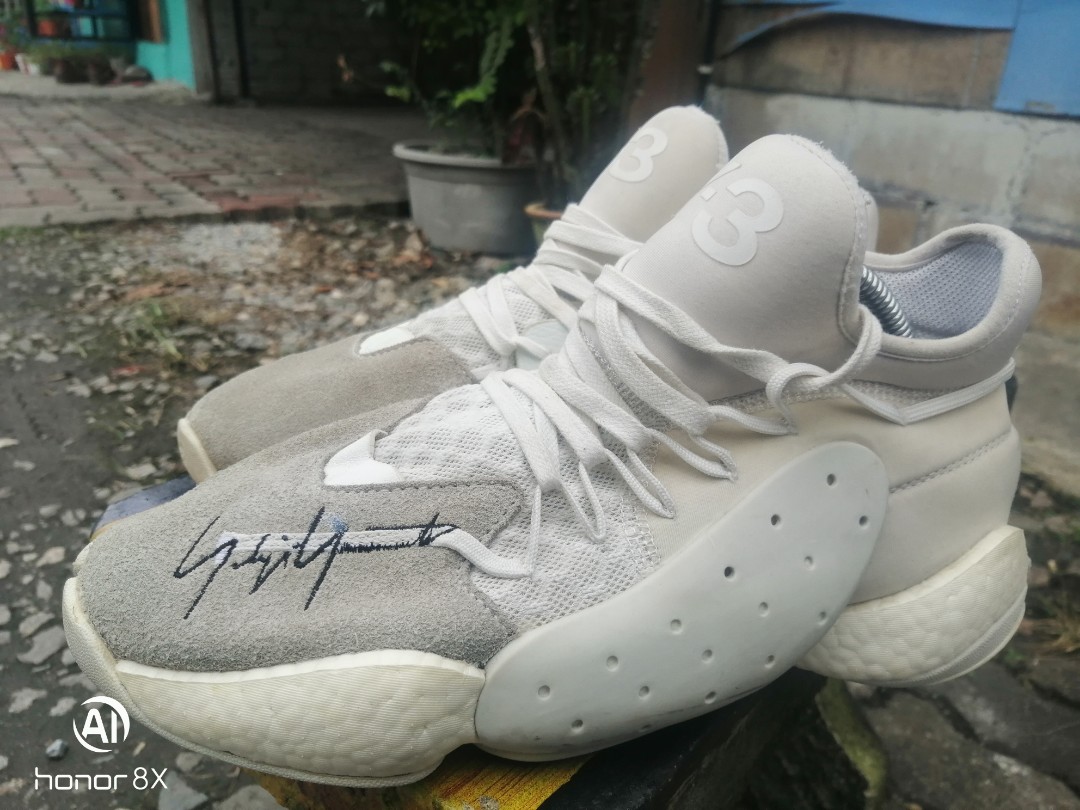 James harden store y3 shoes