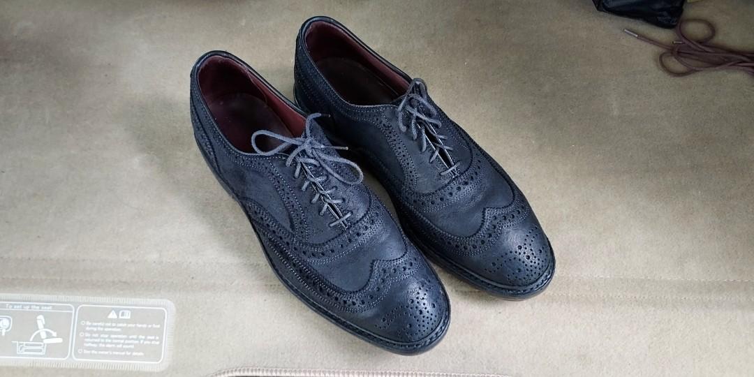 Allen edmonds mctavish black top