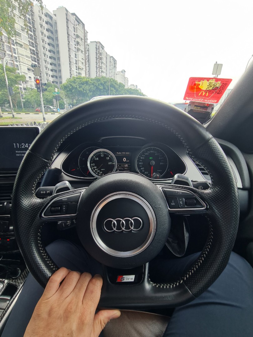 Audi rs4 outlet steering wheel