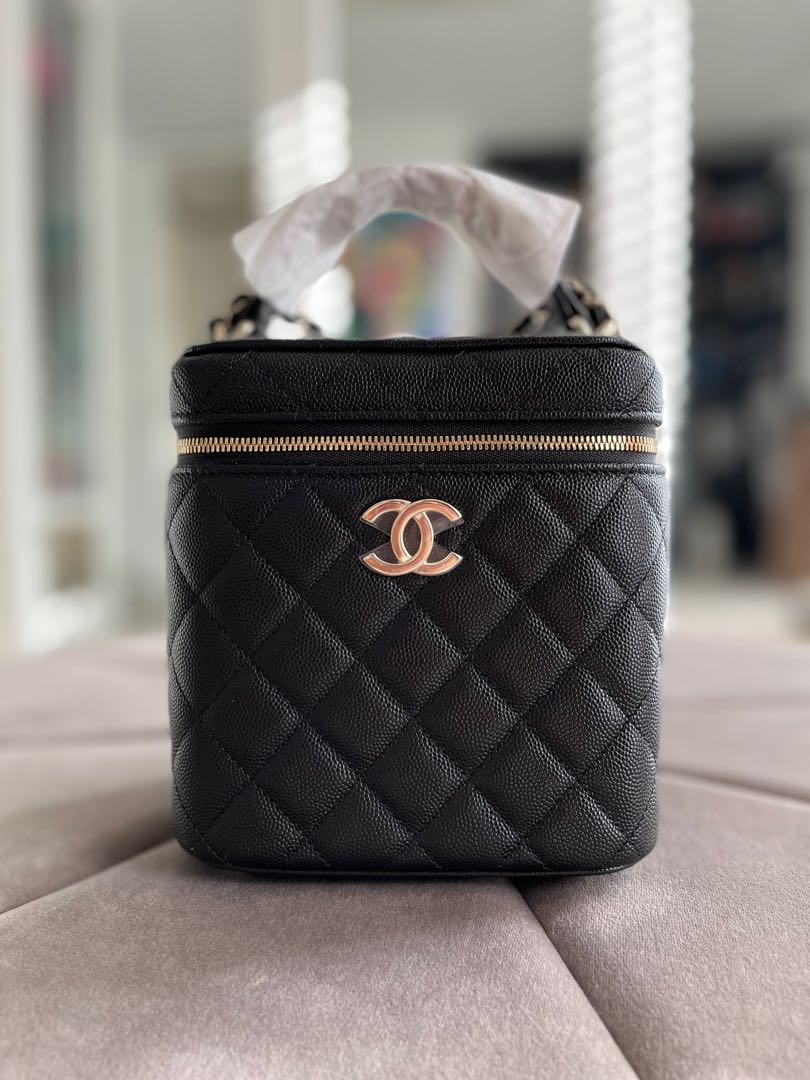 Chanel Vanity with chain, Luxury, Bags & Wallets on Carousell
