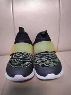 （分類：）位於 。 由 wongkamfoon 提交（商品編號 1129803054，圖片 1）。簡介： 。
