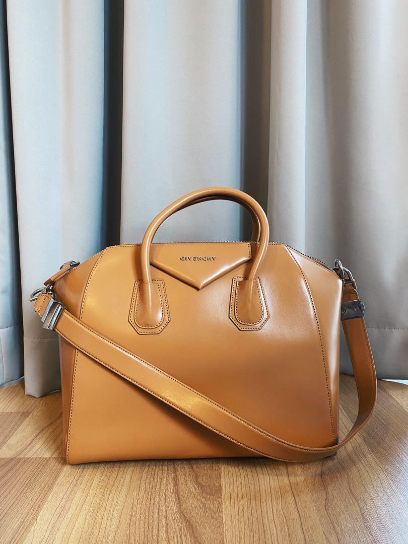Givenchy antigona medium beige top