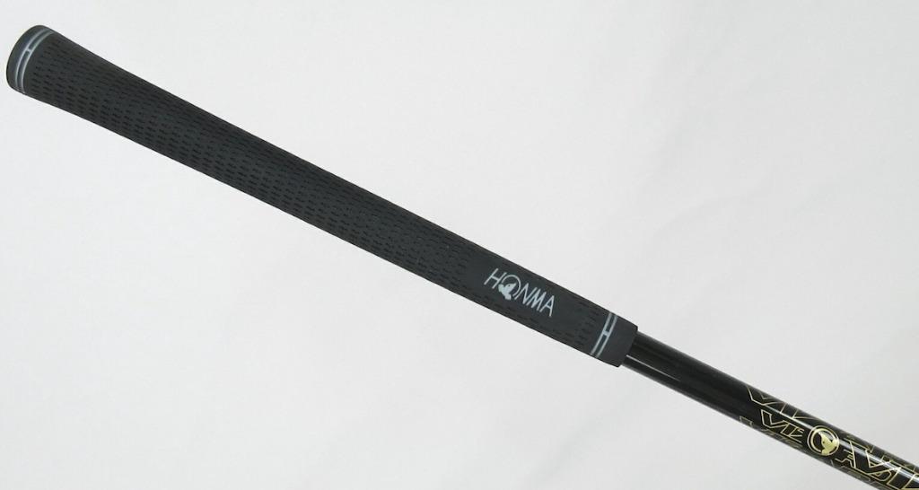 HONMA VIZARD TR20 65 REGULAR FLEX #3 UTILITY HYBRID SHAFT (Category: Golf) located in San Juan City. Submitted by privateitems (Listing ID 1129753597, Image 3). Description: Swing speed is increased by counterbalance and tone. An integrated design shaft that maximizes the characteristics of the head by setting the rigidity of the central part to be slightly mild so that timing is easy to take. Both drivers and irons can shoot at the same swing te
