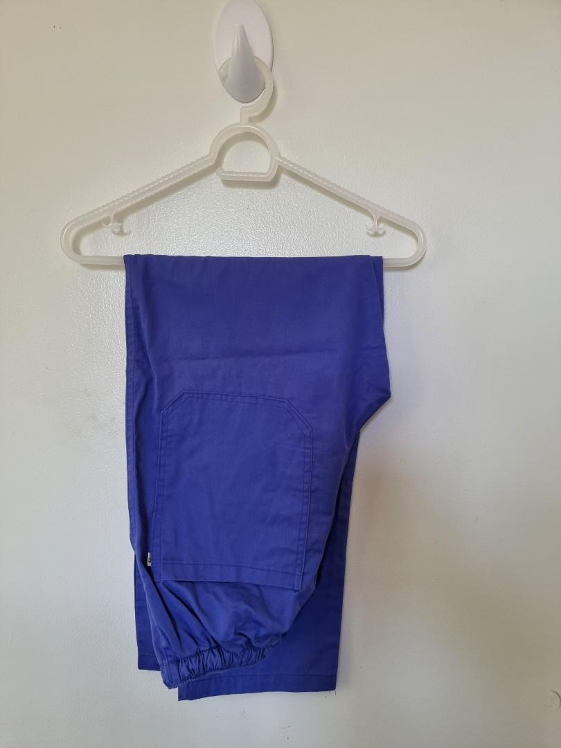 INTAL SCRUB SUIT (Category: Medical Supplies & Tools) located in Antipolo. Submitted by gomed (Listing ID 1129690577, Image 2). Description: INTAL SCRUB SUIT Size: Small Still in very good condition.