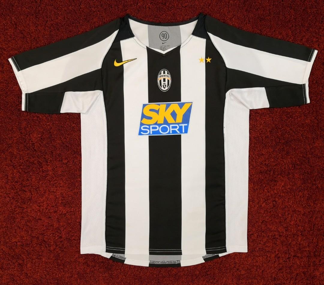 Juventus kit sales 2004