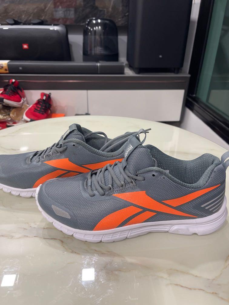 Reebok running cheap sports shoes