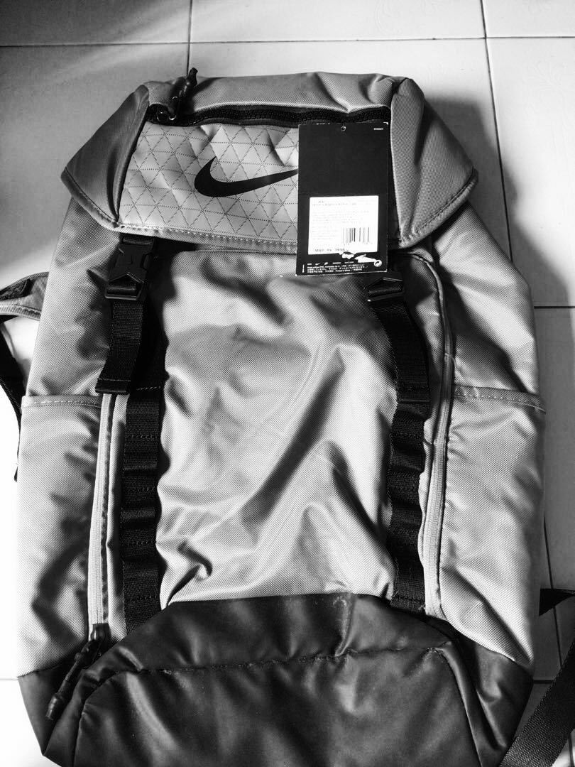 Nike Backpack NeW with TaG, Men's Fashion, Bags, Backpacks on Carousell