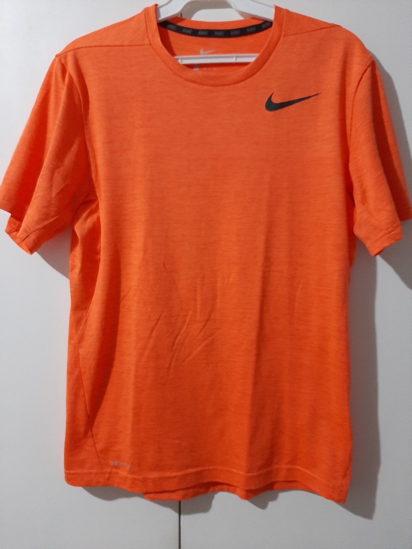 Nike Dri fit Shirt, Men's Fashion, Activewear on Carousell
