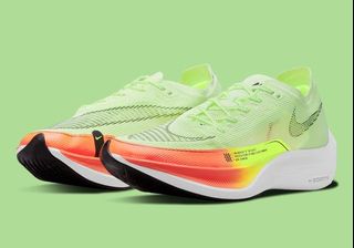 NIKE ZOOMX VAPORFLY NEXT % Running Trainers - Size UK 8.5 EU 43 -  AO4568-103 - £199.99 | PicClick UK