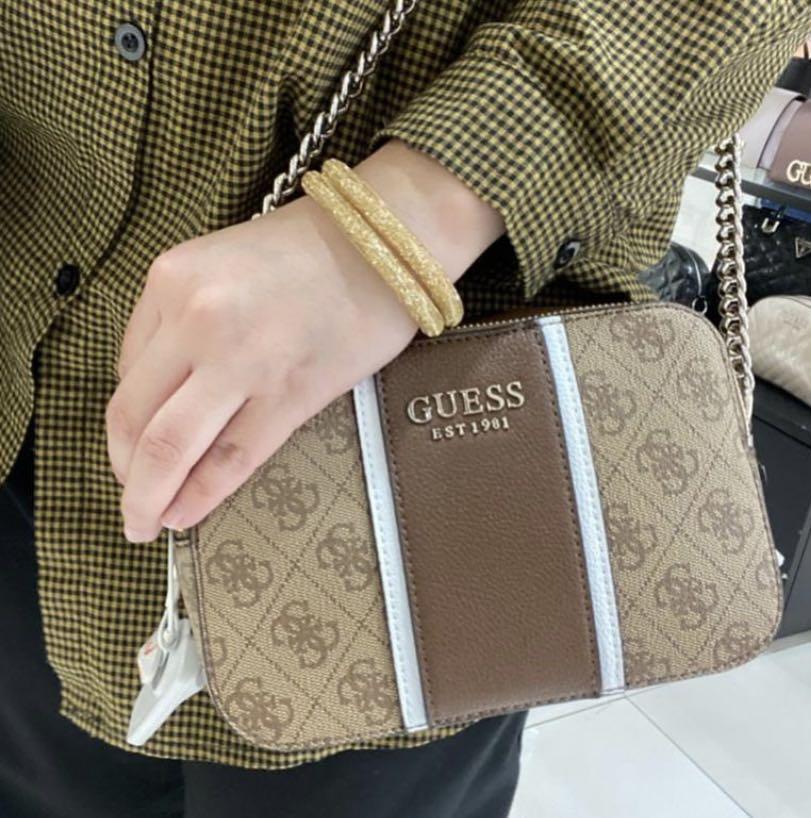 Original Guess handbag, Women's Fashion, Bags & Wallets, Purses & Pouches  on Carousell