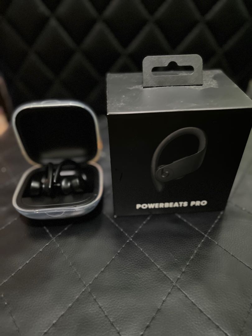 Power beats Pro (Original with receipt 