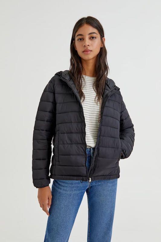 Pull&Bear Puffer Jacket with Hood, Women's Fashion, Coats, Jackets and ...