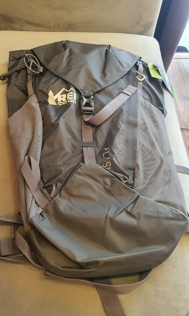 REI Coop Flash 22L backpack grey colour Bland New., Sports Equipment ...