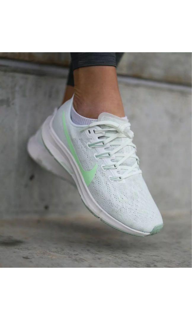 Nike best sale pegasus blanche