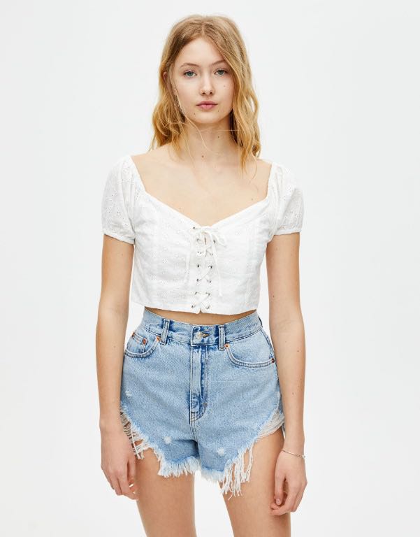 sadie sink x pull\u0026bear eyelet top 