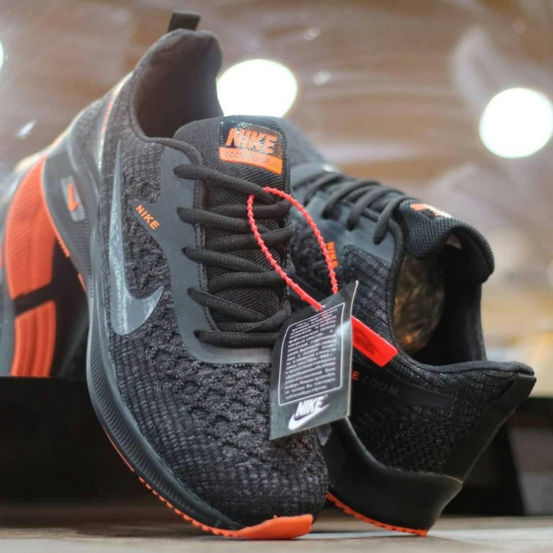 SEPATU NIKE ZOOM PEGASUS BLACK ORANGE Fesyen Pria Sepatu