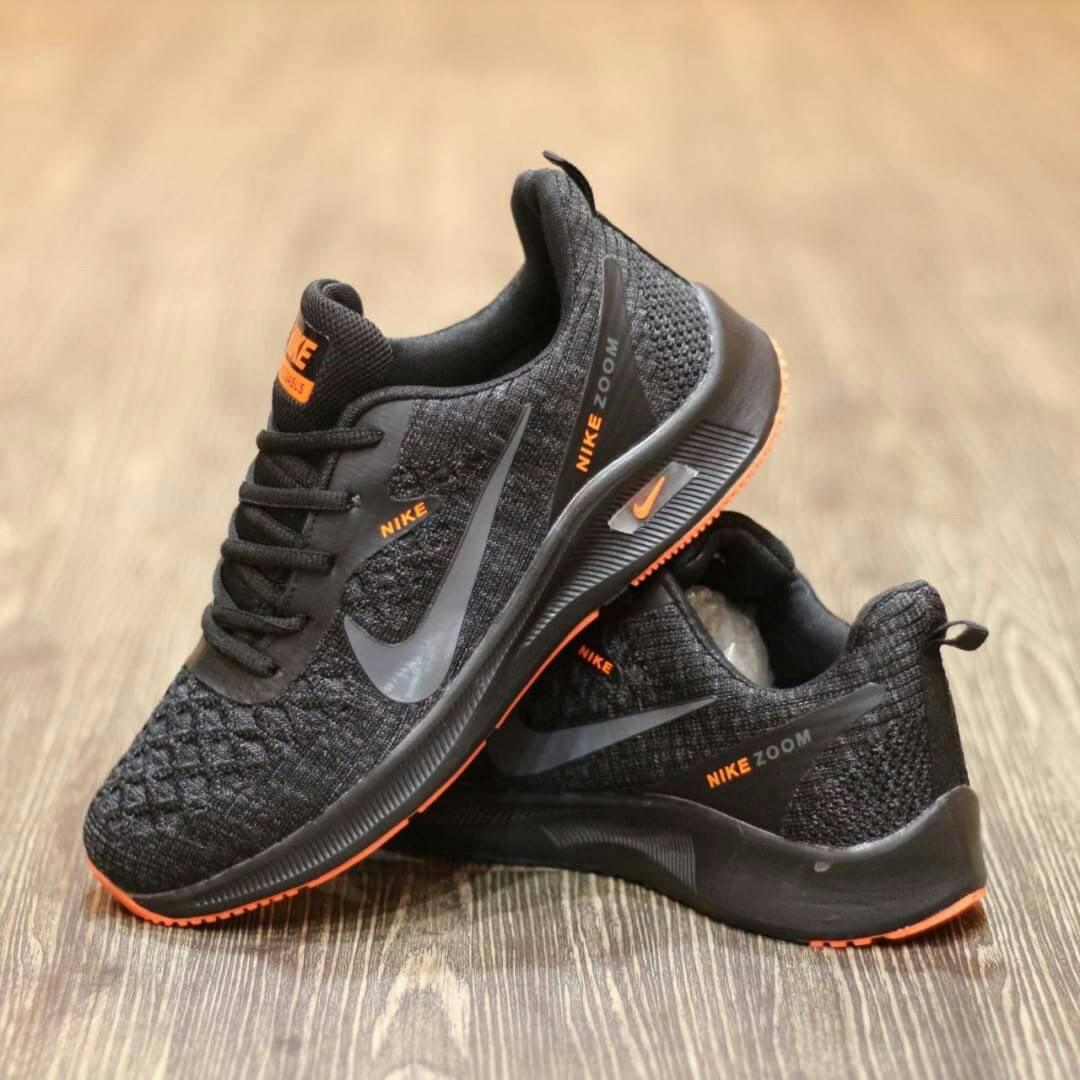 SEPATU NIKE ZOOM PEGASUS BLACK ORANGE Fesyen Pria Sepatu