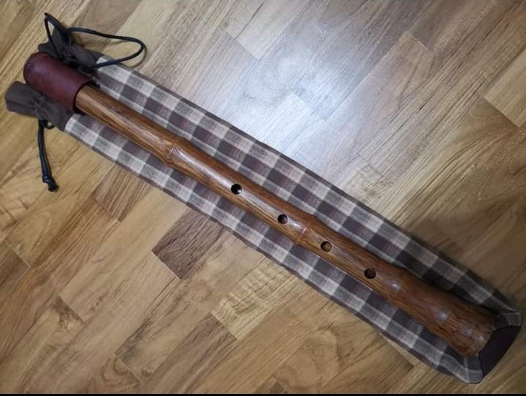 Shakuhachi 1.8 Jinashi, tuning at 442 hz, traditional 5 holes, Hobbies