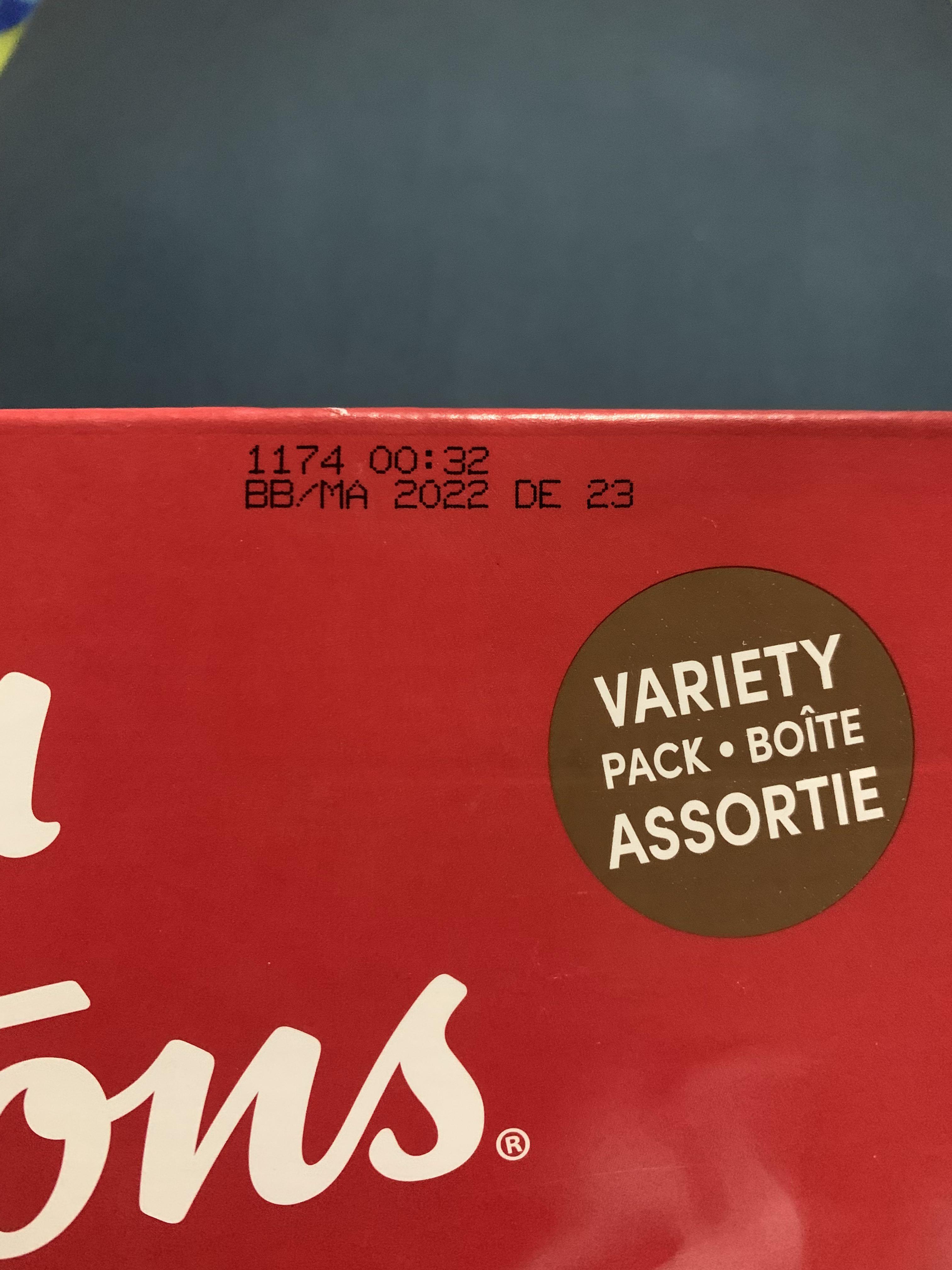 Tim Horton’s Hot Chocolate 28g (Category: Beverages) located in Manila. Submitted by kylier27 (Listing ID 1129822489, Image 3). Description: sold per packet/sachet best before: December 23, 2022.