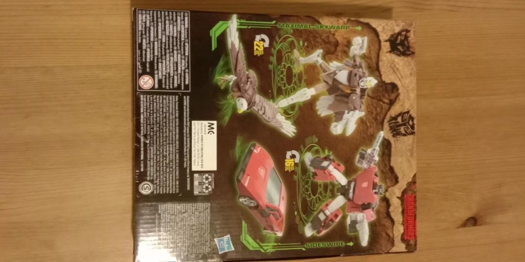 Transformers Kingdoms Sideswipe and Skywarp, Hobbies & Toys
