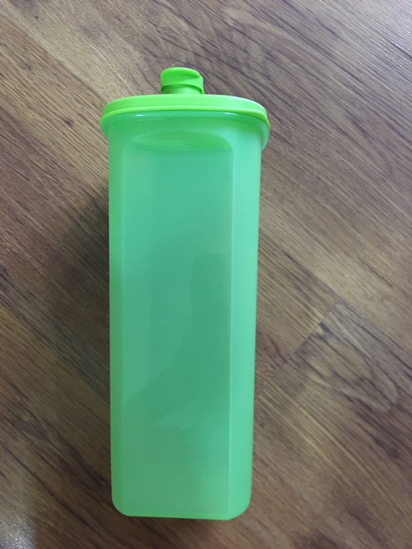 Tupperware Water Bottle, Furniture & Home Living, Kitchenware