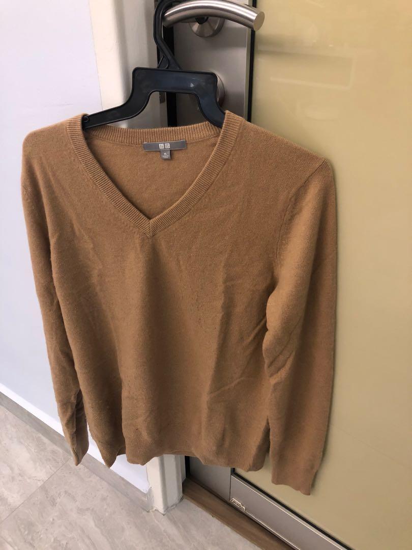 Uniqlo Brown Sweater, Men's Fashion, Coats, Jackets and Outerwear on  Carousell