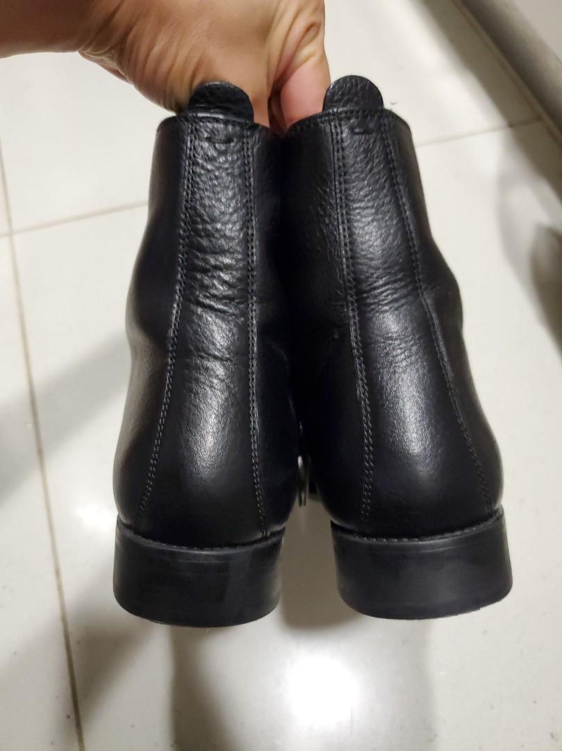 Zara Man boots size 41, OP$1699, 男裝, 鞋, 靴- Carousell