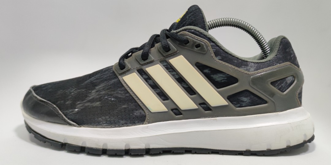 adidas cloudfoam 9.5