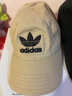 便宜賣 adidas 三葉草老帽 卡其色 正品