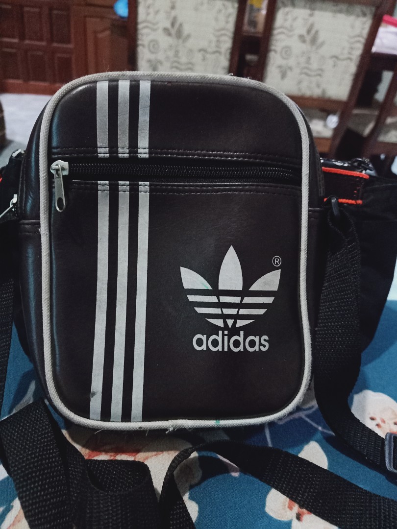 beg silang lelaki adidas