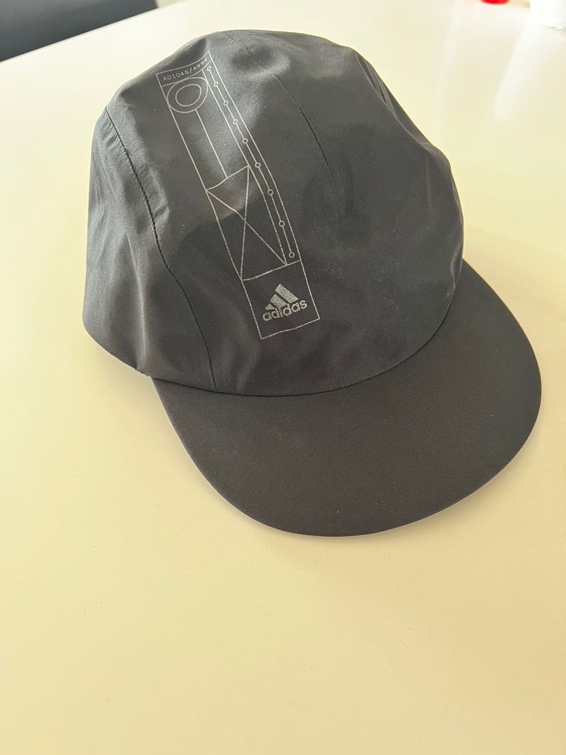 Adidas waterproof training / running 