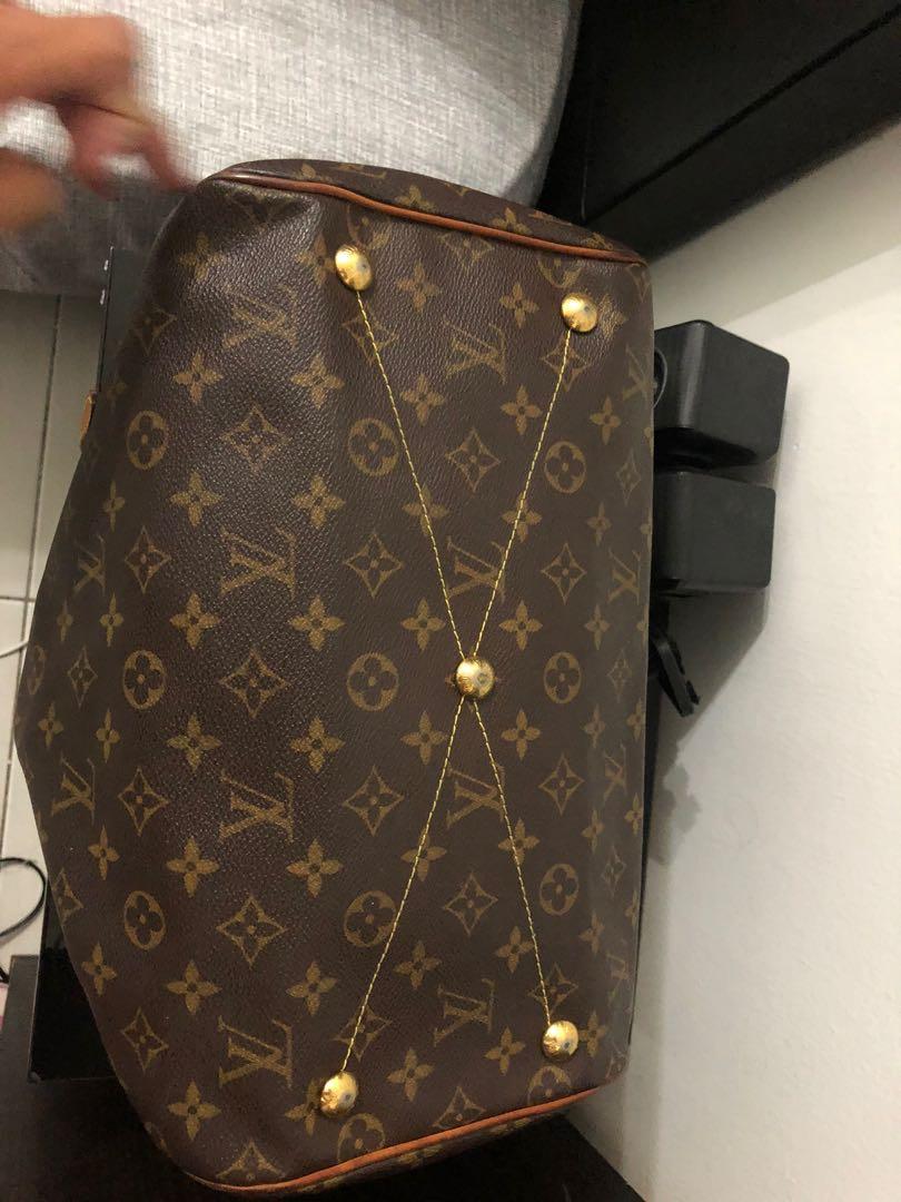 Beg LV Kulit Original, Women's Fashion, Bags & Wallets, Purses & Pouches on  Carousell