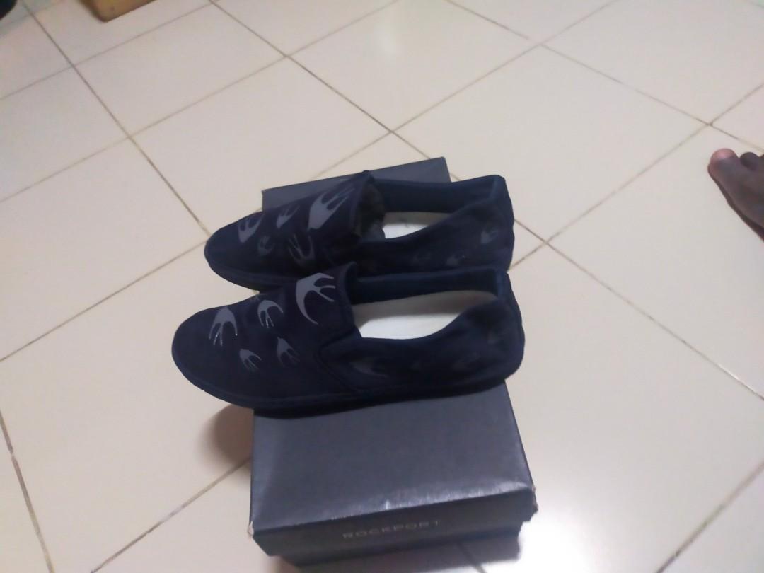 Bench easy wear Shoes Men s Fashion Footwear Slippers Slides on