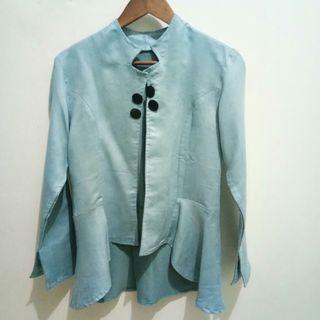 blazer bahan suede biru