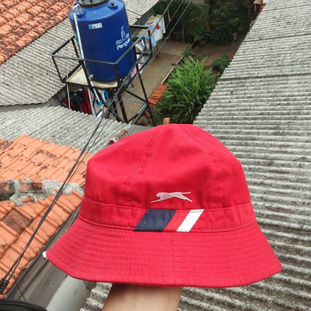 Bucket hat slazenger original, Fesyen 