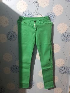 (Kategori: ) berada di . Dikirim oleh basist (ID iklan 1129890322, Gambar 1). Deskripsi: .